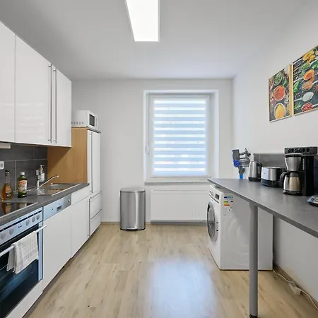 Apartament Rudi Homes #1 *